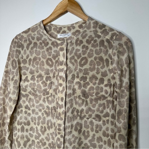 Equipment Femme 100% Silk Animal Print Blouse Size XS - Picture 4 of 10